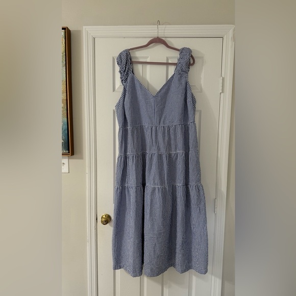 Old Navy Tiered Seersucker All-Day Maxi Dress Size 3X - Picture 9 of 10